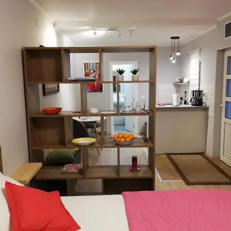 Zemoon Apartment *