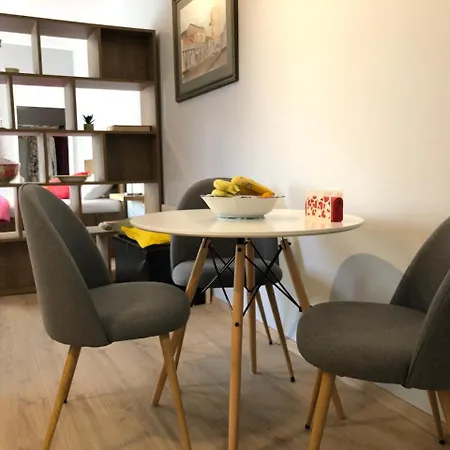 Zemoon Apartment